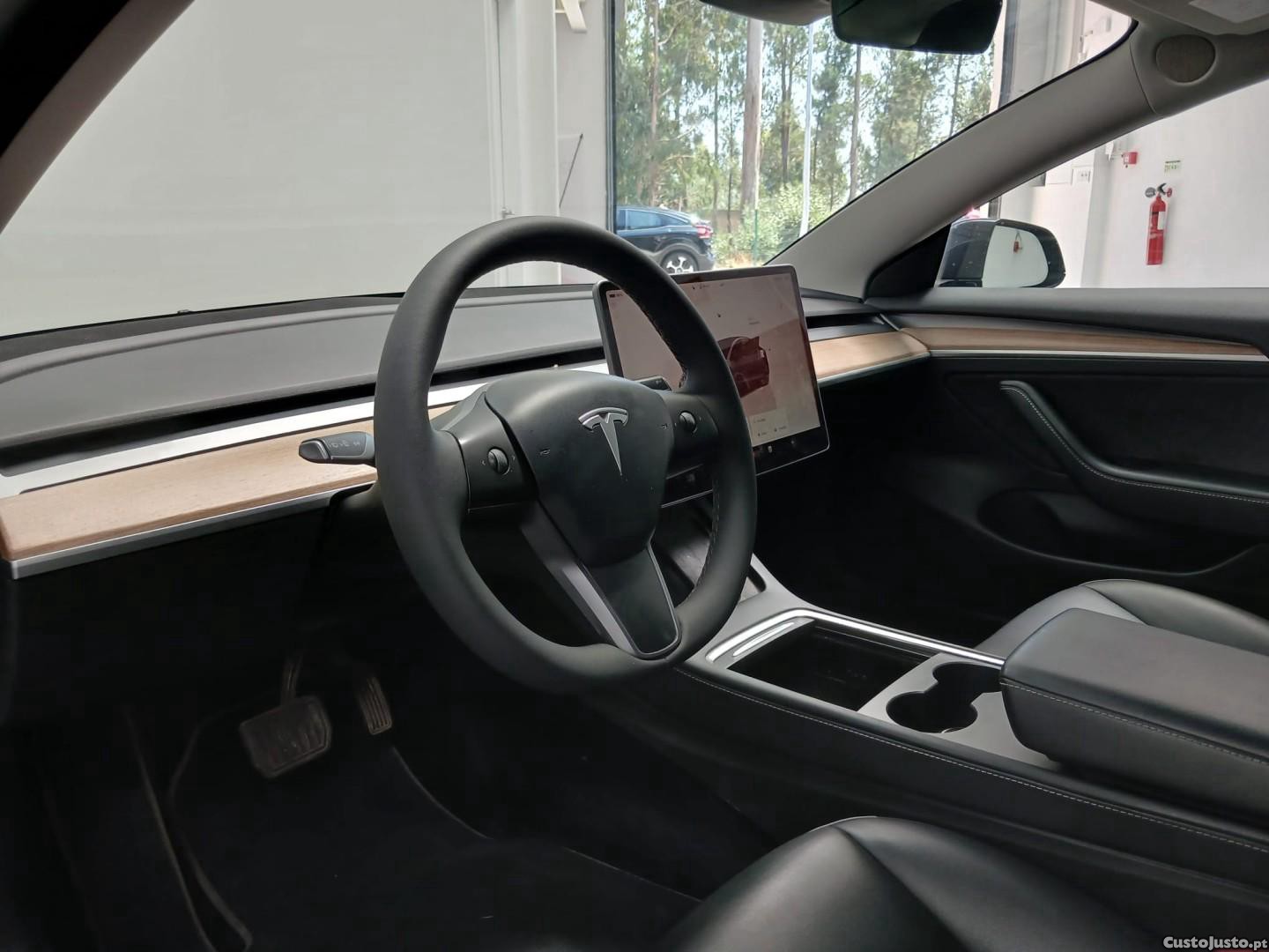 Tesla Model 3 Long Range Tração Traseira — fotografia 11