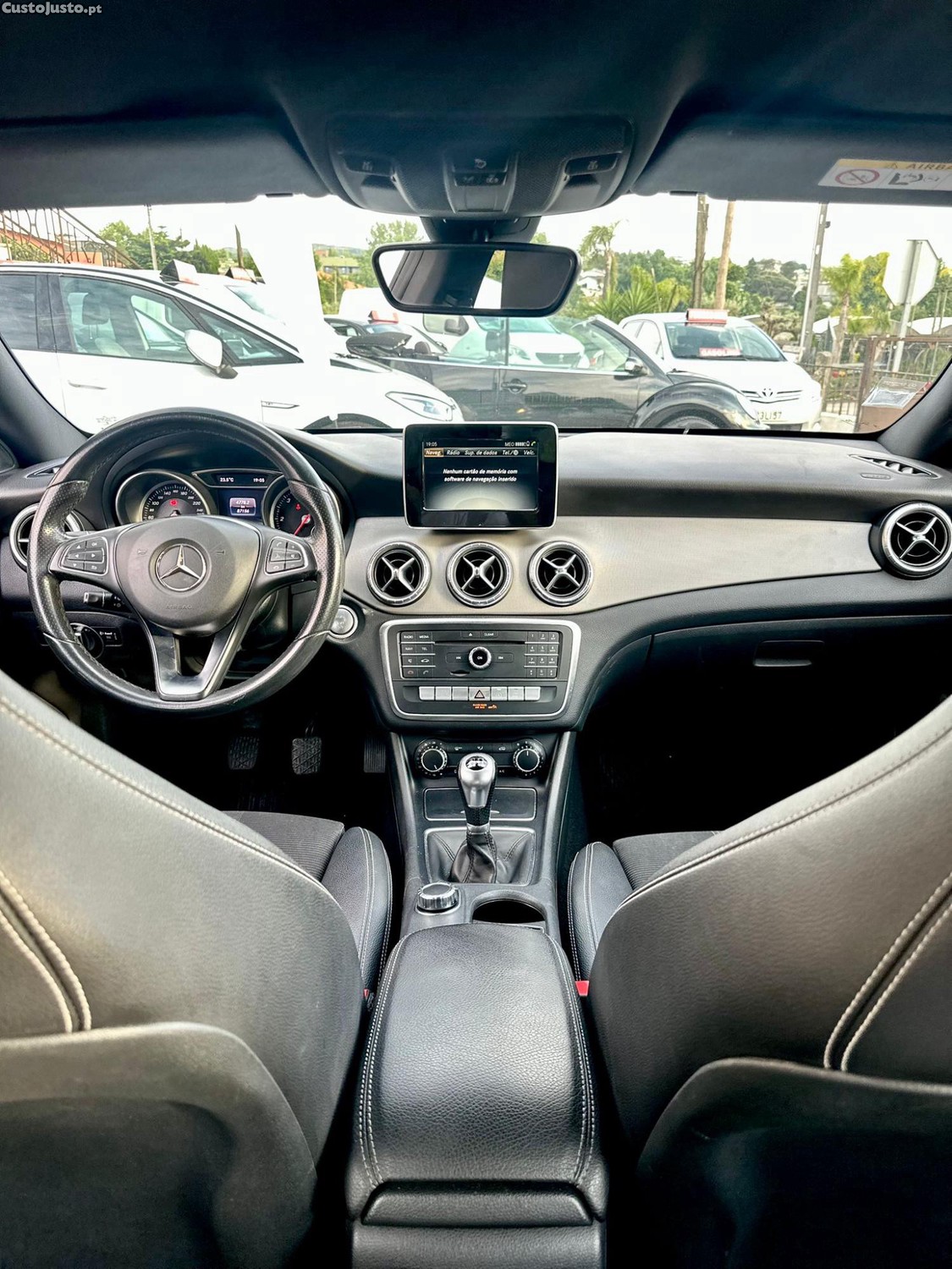 Mercedes-Benz CLA 180 Shooting Brake 180d — fotografia 3