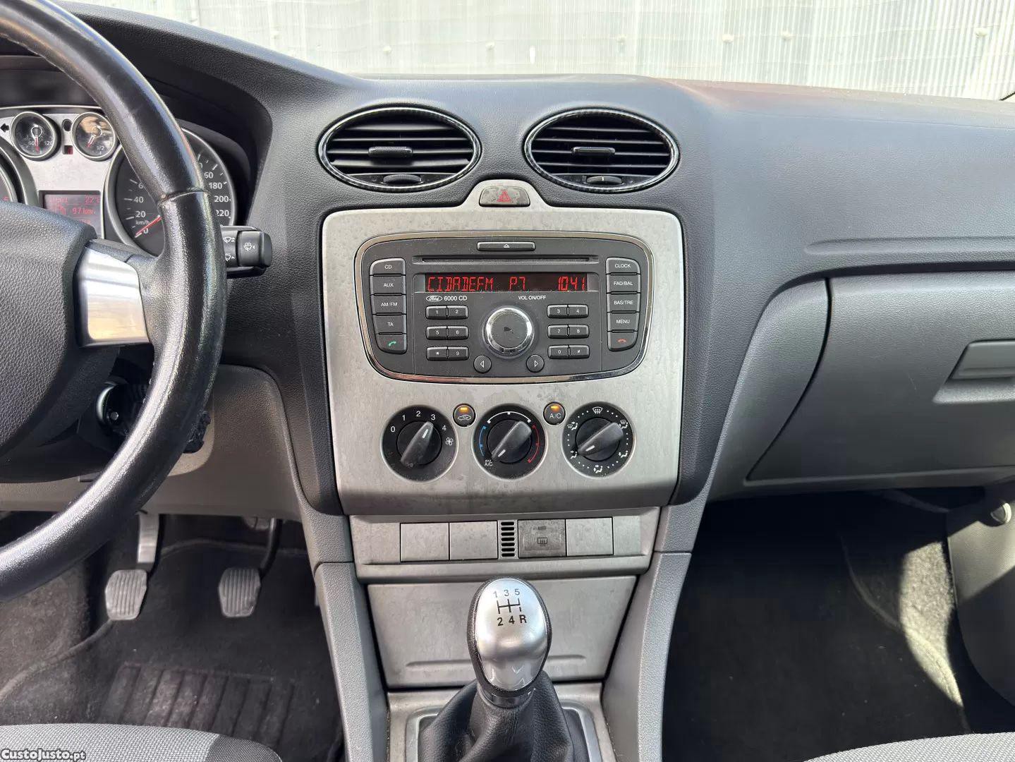 Ford Focus 1.6 tdci econetic — fotografia 4