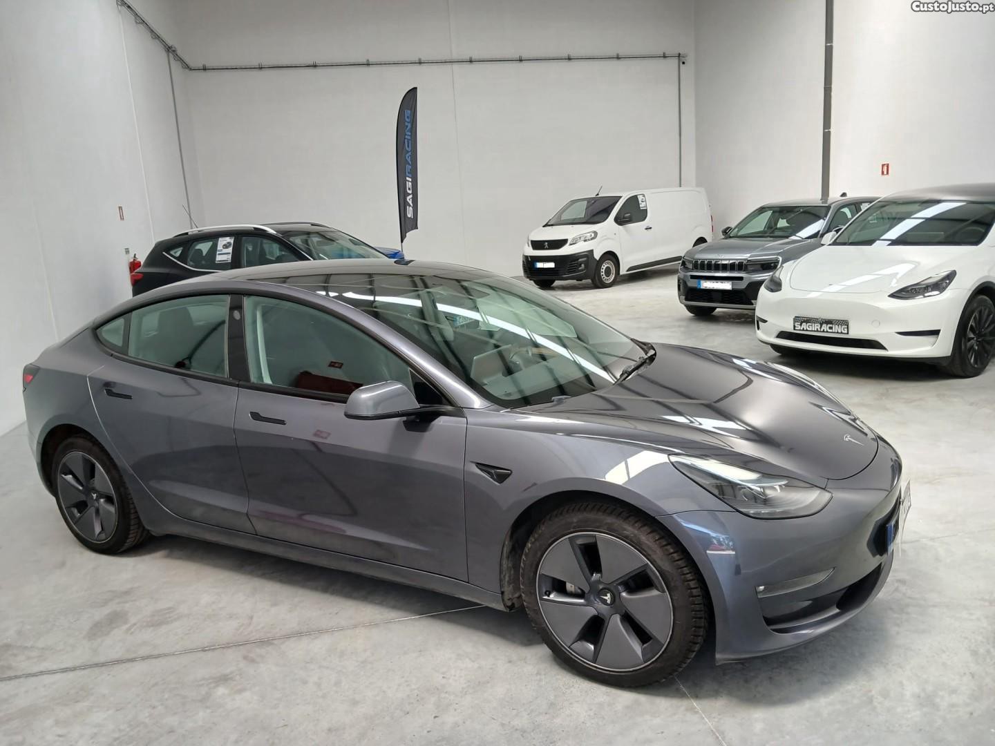 Tesla Model 3 Long Range Tração Traseira — fotografia 13