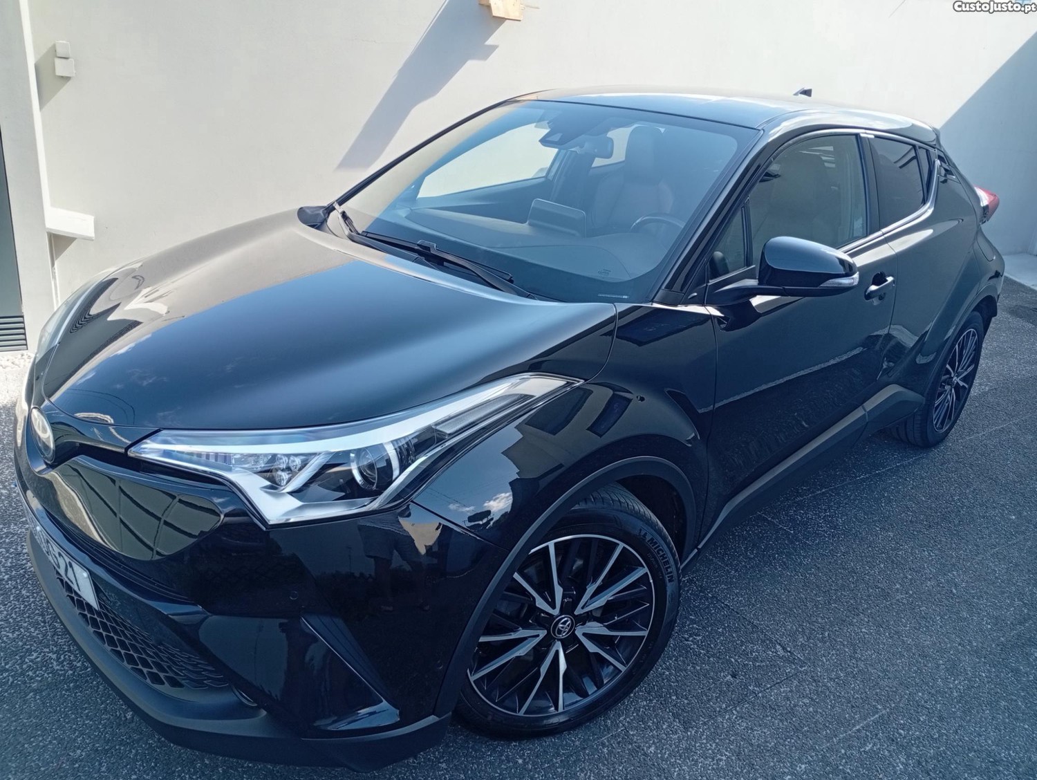 Toyota C-HR Exclusive+Pack Luxury — fotografia 11