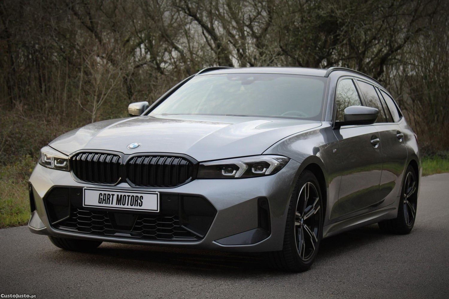 BMW 320 d Touring Pack M Auto — fotografia 16