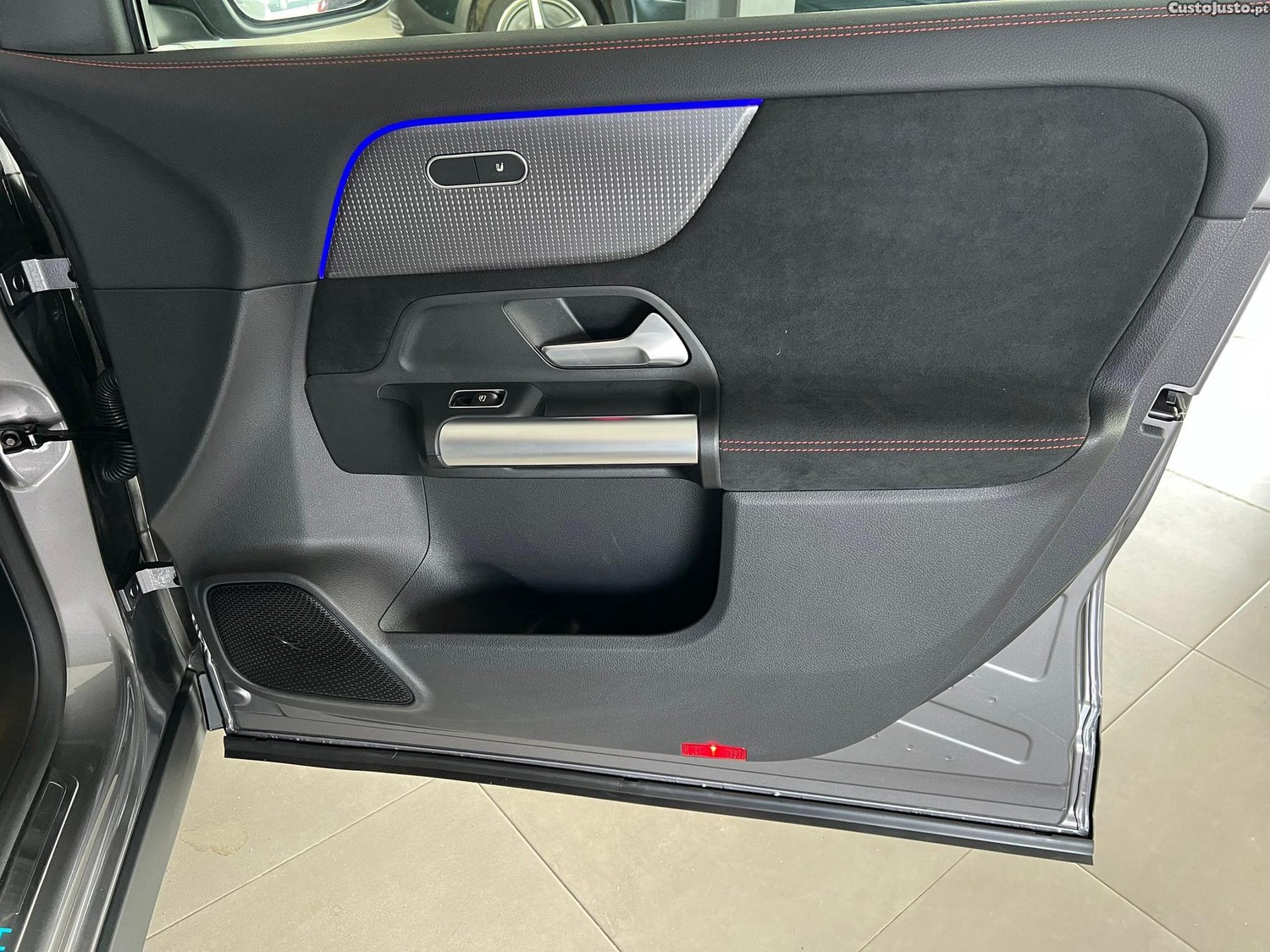 Mercedes-Benz EQA 4Matic AMG Line — fotografia 5