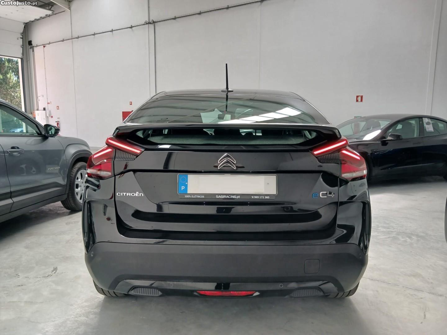 Citroën e-C4 136 YOU — fotografia 3