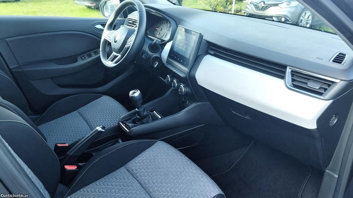 Renault Clio 1.0 TCe Intens — photo 5