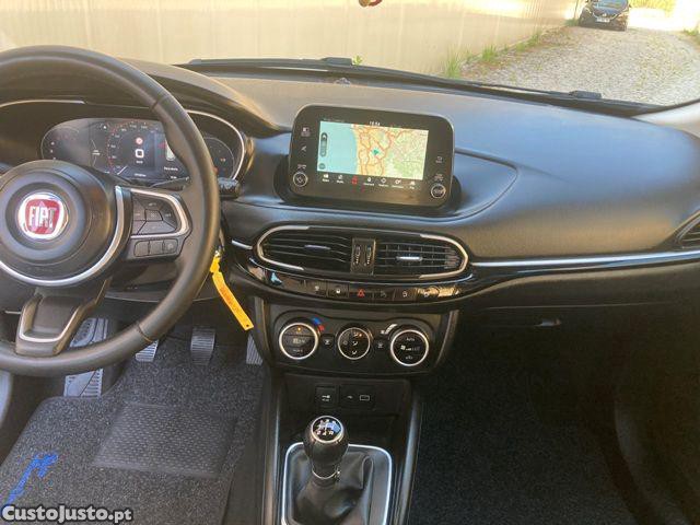 Fiat Tipo 1.3 MultiJet Life — fotografia 11