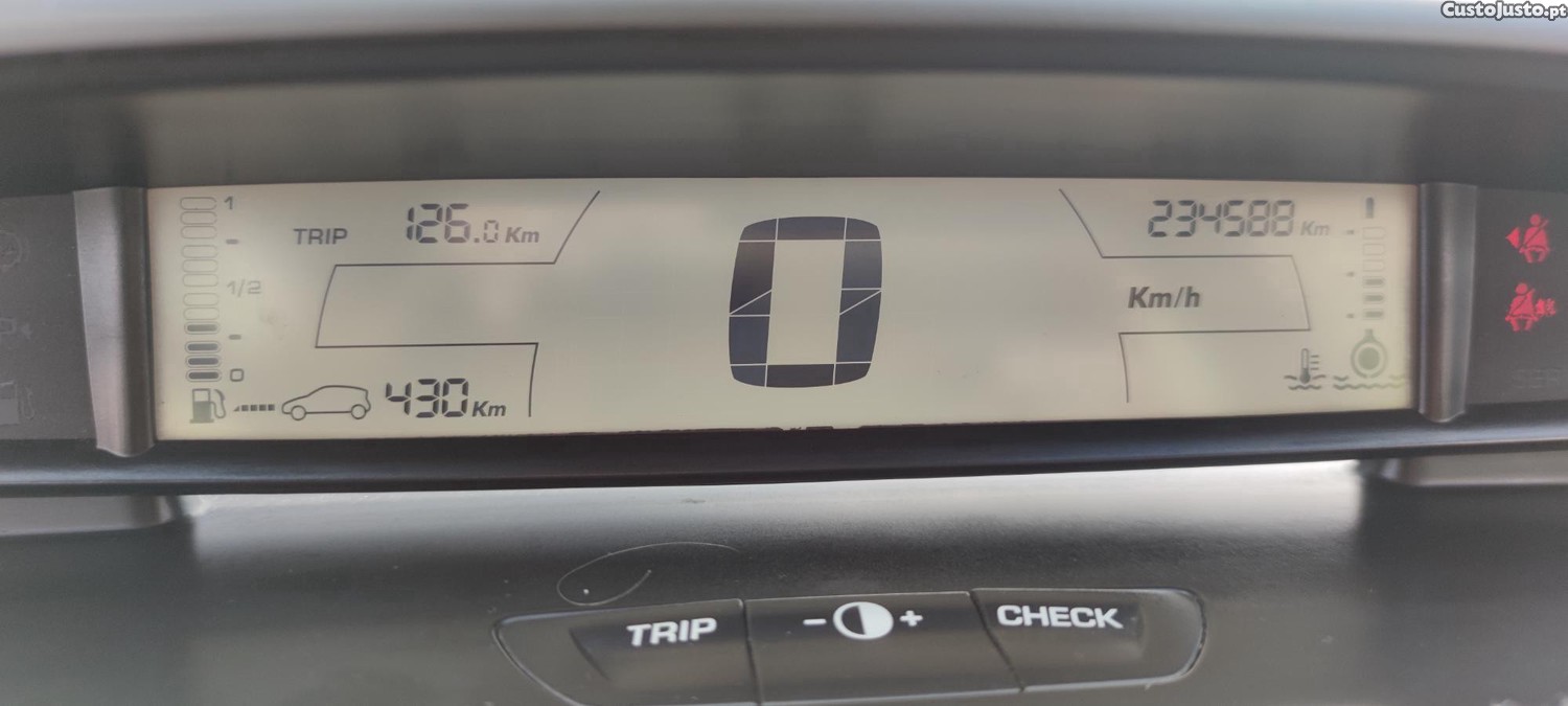 Citroën C4 1.6 HDI — fotografia 2