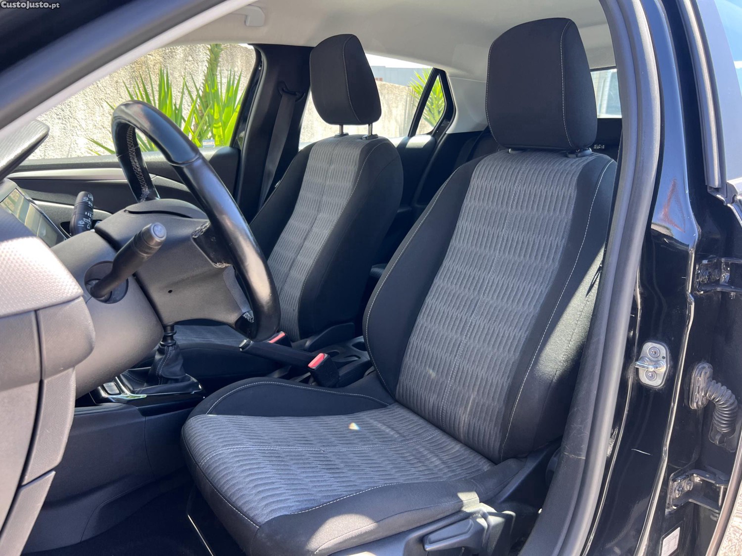 Opel Corsa Business Edition — fotografia 9