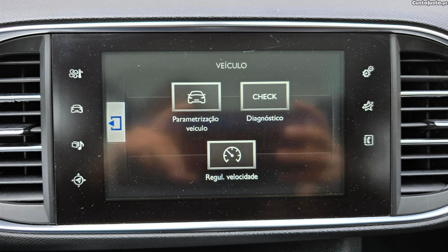 Peugeot 308 SW 1.6 BlueHDi Allure J17 — fotografia 8