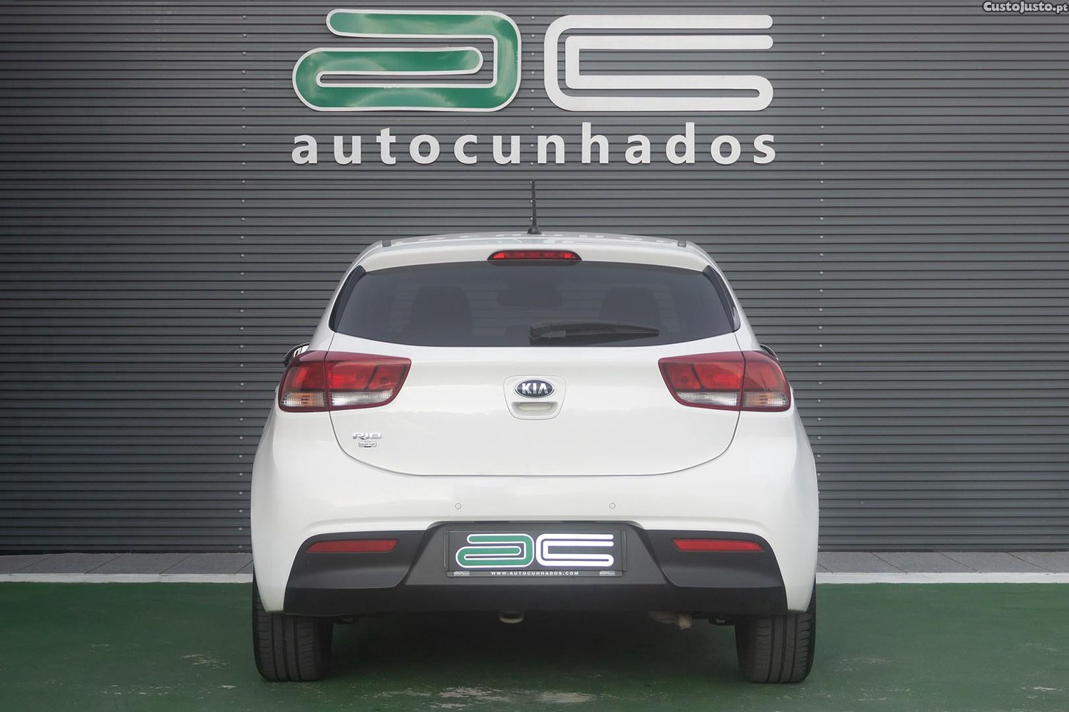 Kia Rio 1.2 CVVT Easy — fotografia 19