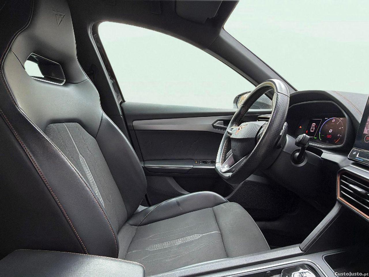 CUPRA Formentor 1.4 e-Hybrid DSG — fotografia 10