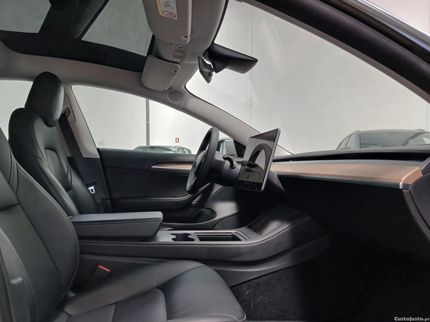Tesla Model 3 Long Range Tração Traseira — fotografia 10