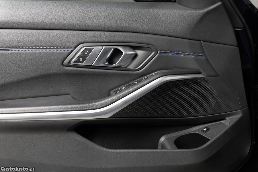 BMW 320 e Pack Desportivo M — fotografia 6