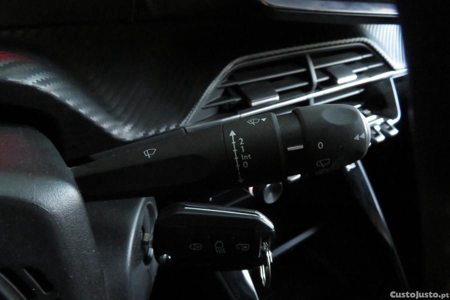 Peugeot 208 1.2 PureTech Active — fotografia 5