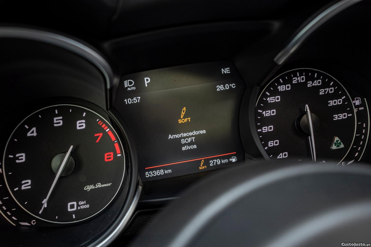 Alfa Romeo Stelvio 2.9 T Quadrifoglio Q4 — fotografia 11