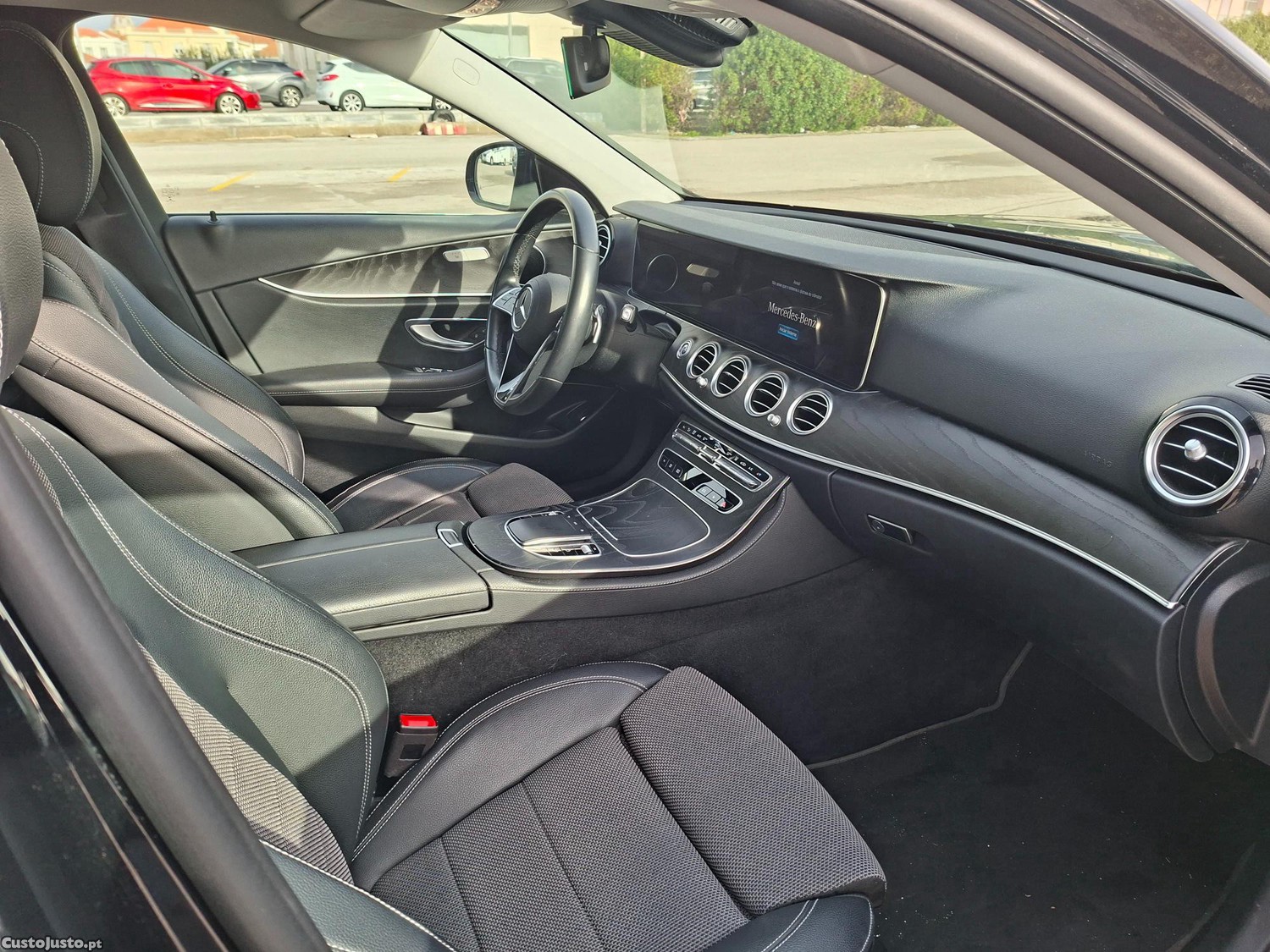 Mercedes-Benz E 300 Avantgarde — fotografia 4