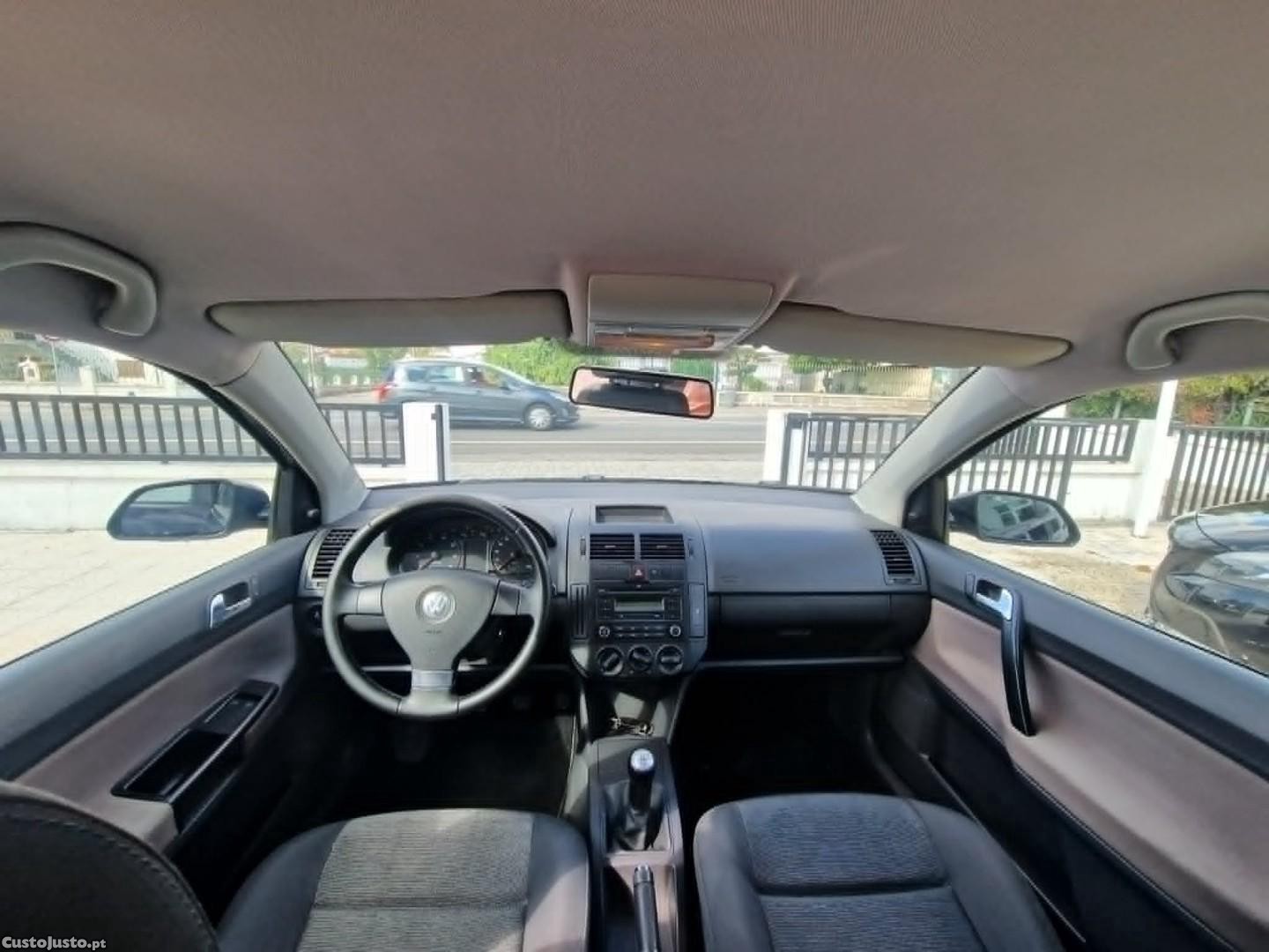 Volkswagen Polo 1.2 Trendline — fotografia 8