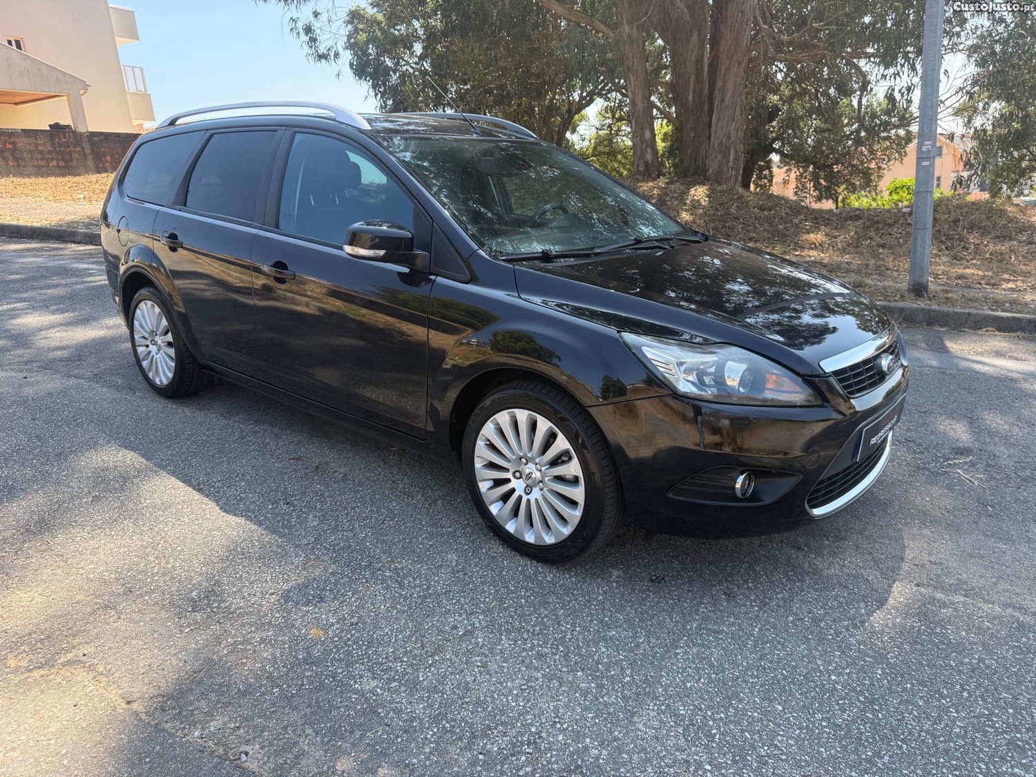 Ford Focus 1.6 TDCI 90 Cv Titanium — fotografia 10