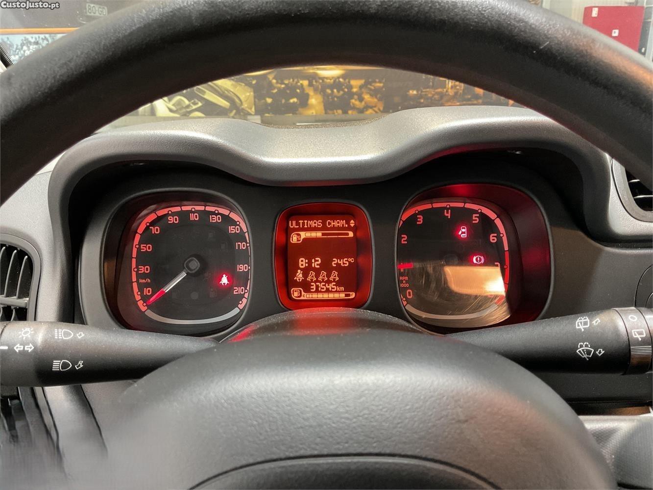 Fiat Panda 1.0 Hybrid City Life — fotografia 3