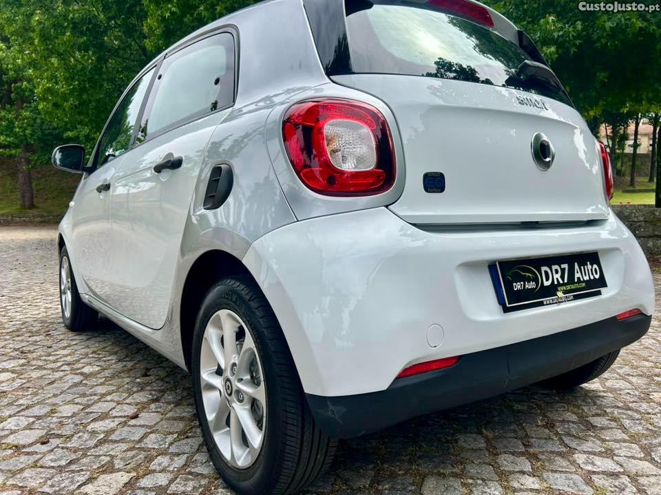 Smart Forfour EQ Eletric Drive 60KW C/NOVO — fotografia 8