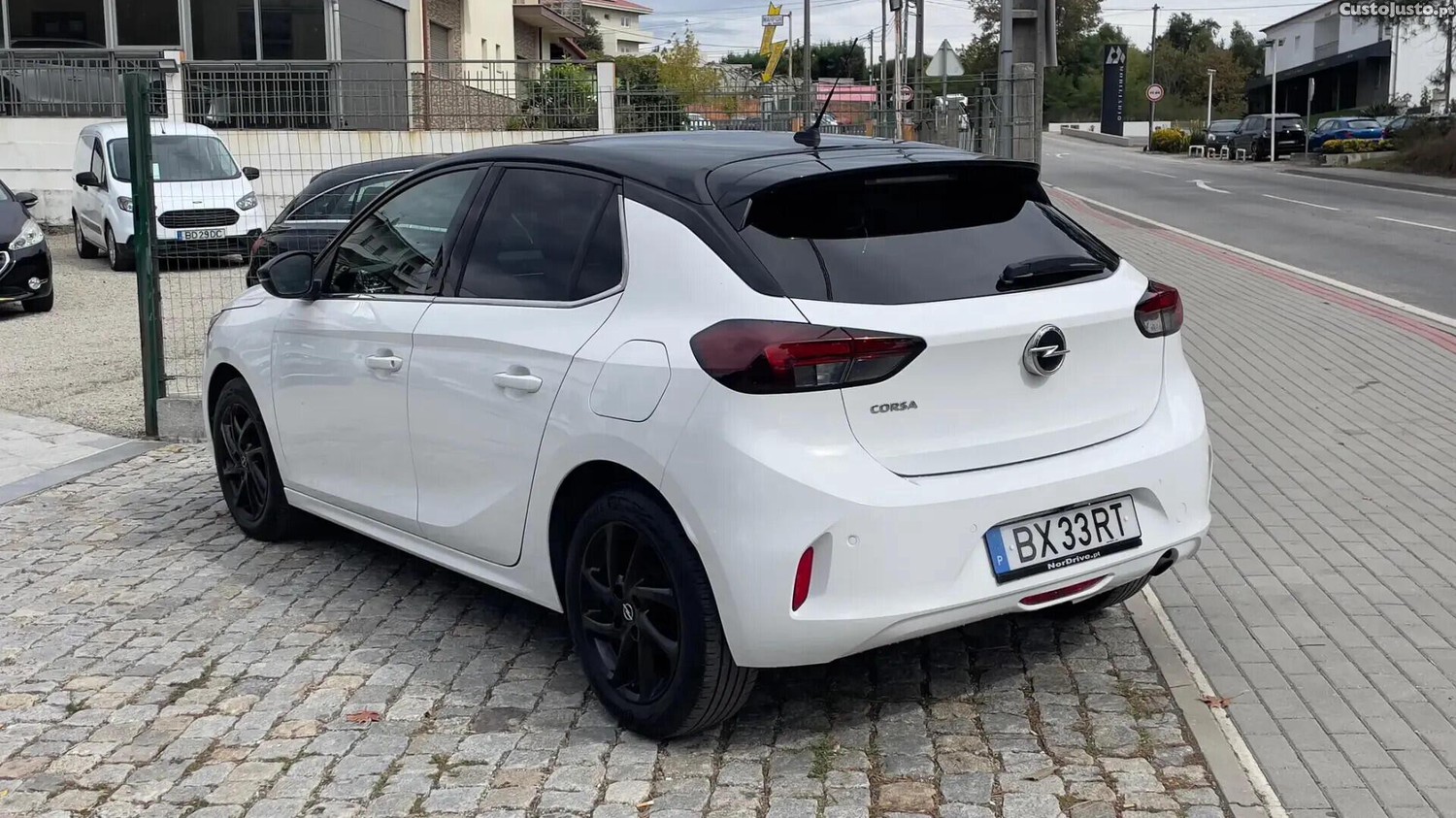 Opel Corsa 1.2 Elegance — fotografia 5