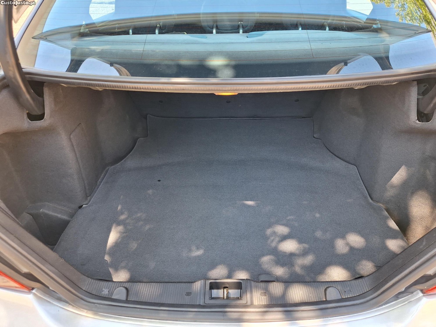 Mercedes-Benz C 220 Avantgarde Automático — fotografia 7
