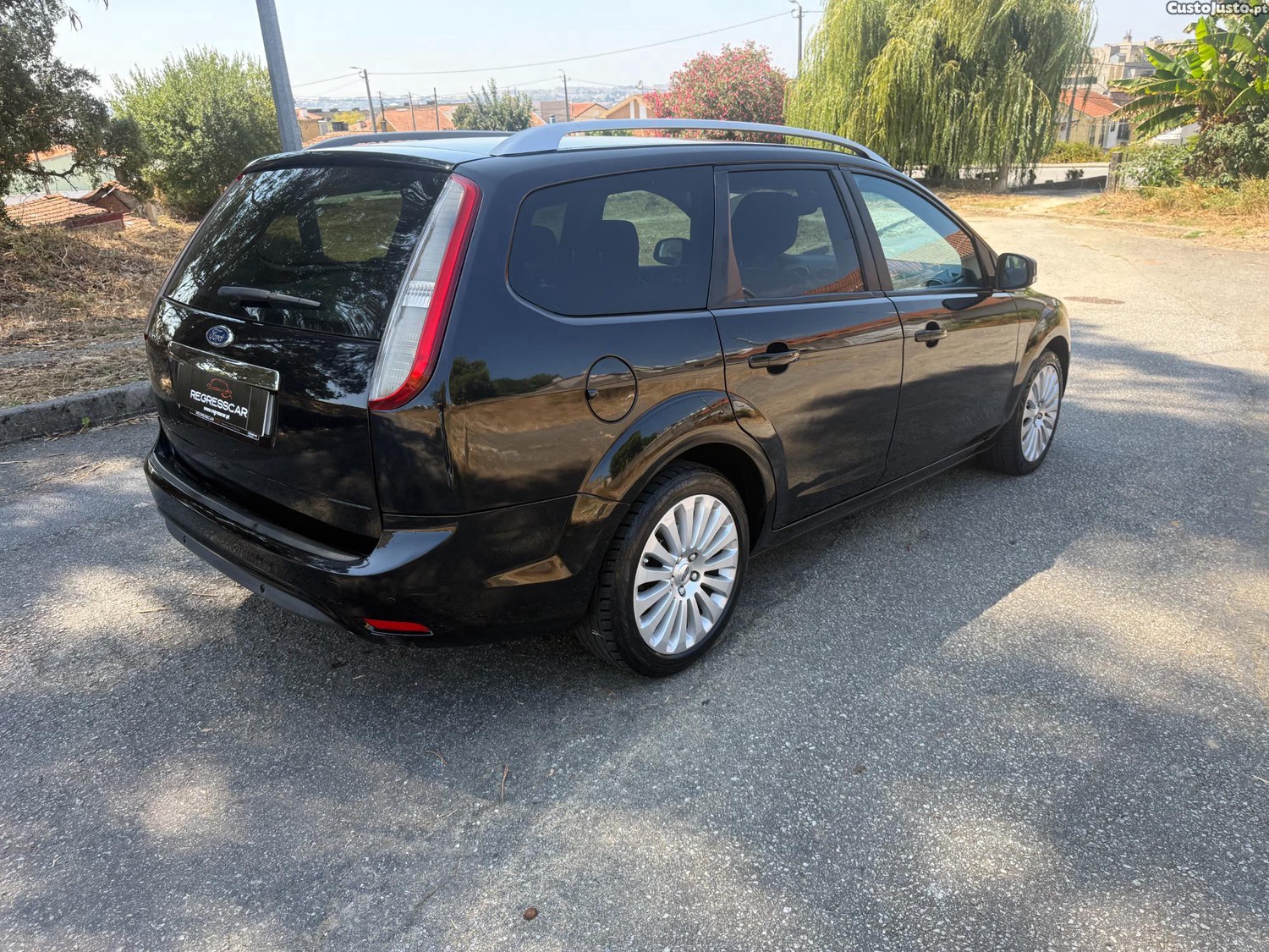 Ford Focus 1.6 TDCI 90 Cv Titanium — fotografia 9