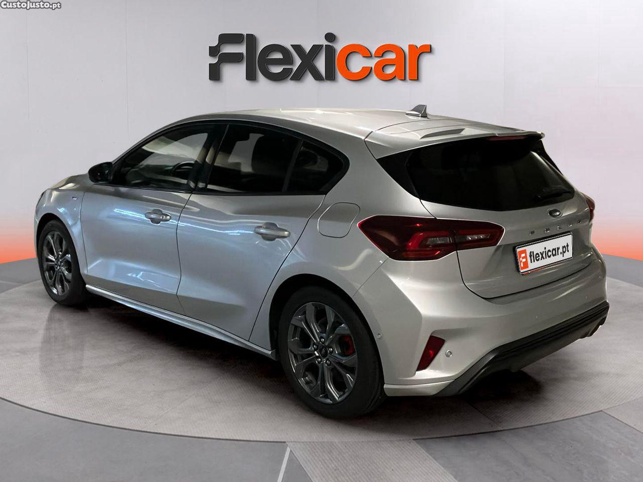 Ford Focus 1.0 EcoBoost MHEV ST-Line X — fotografia 21