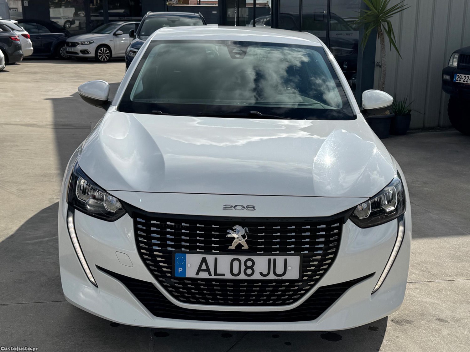 Peugeot 208 1.5 BlueHDI 100 - 21 — photo 2