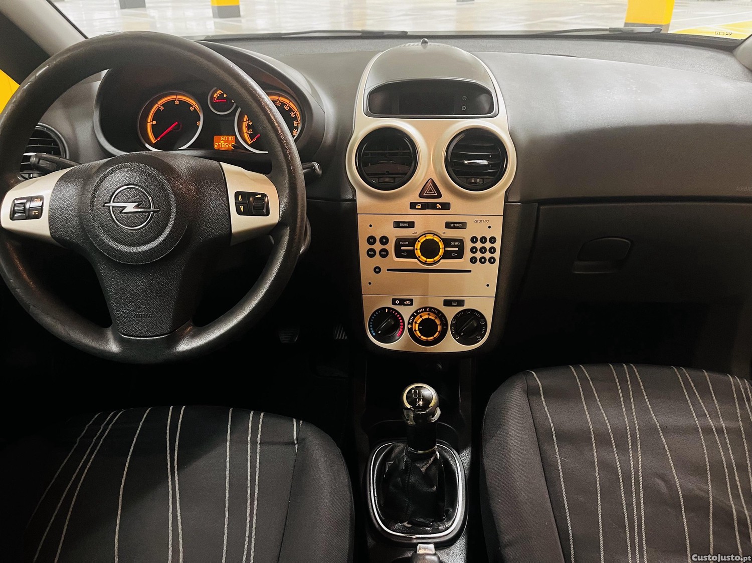 Opel Corsa 1.3 cdti 5 Lugares — fotografia 4