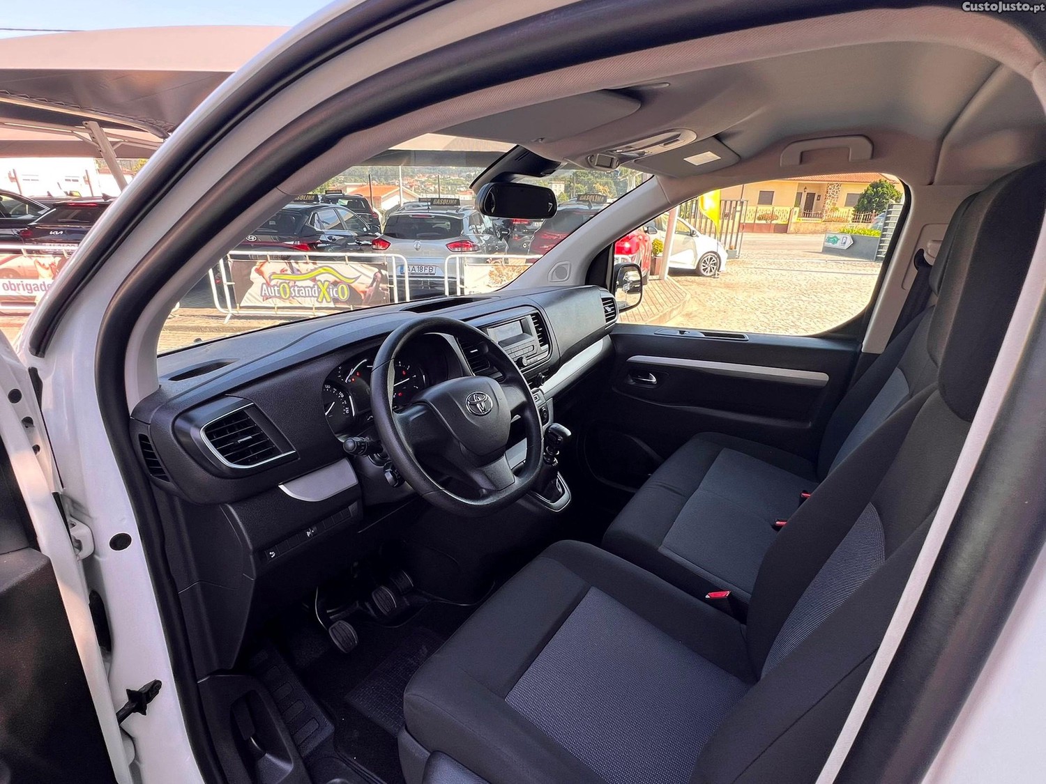 Toyota Proace Verso 1.5 D-4D L1 1.0T Comfort 9L - 22 — photo 4