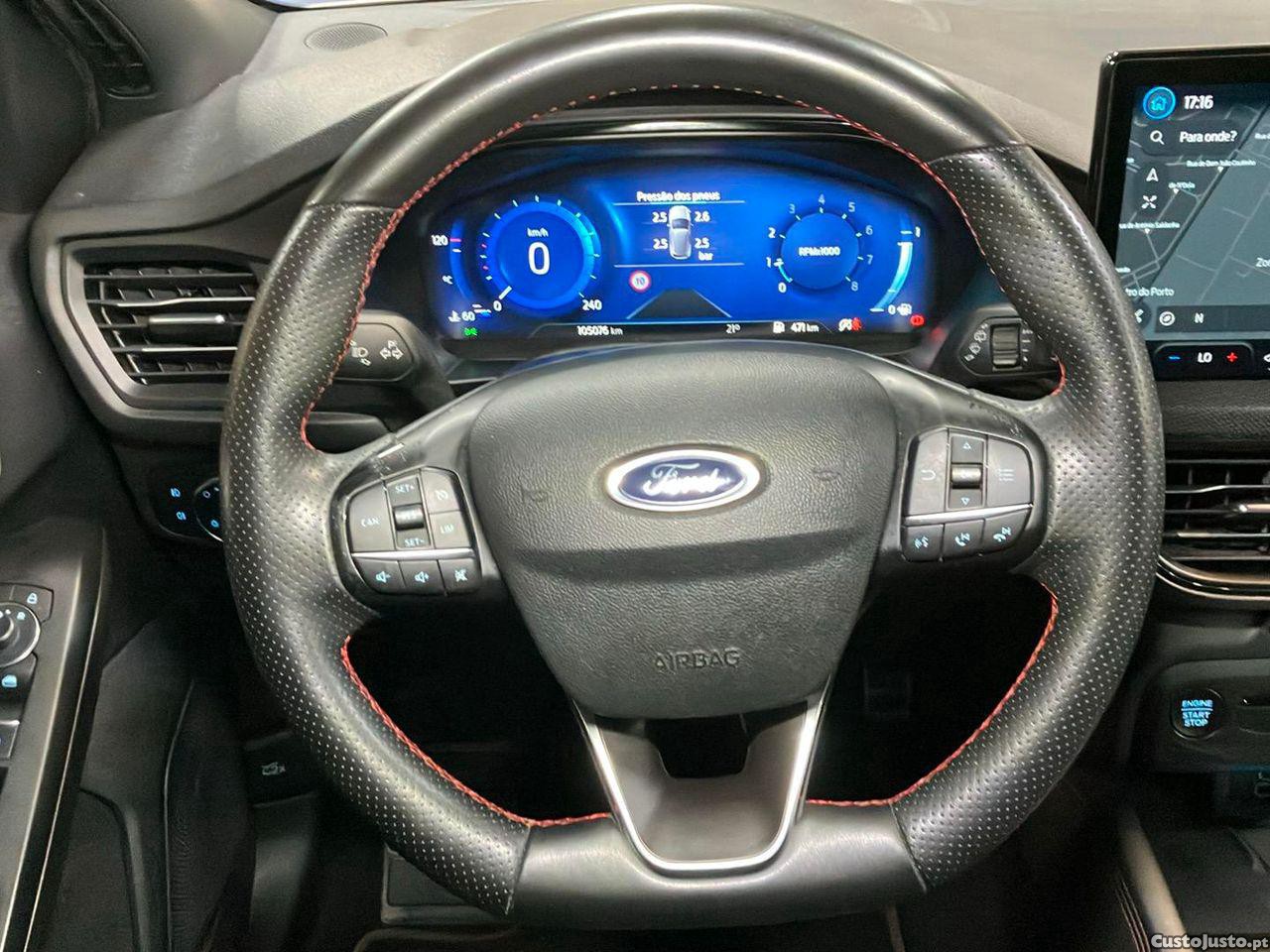 Ford Focus 1.0 EcoBoost MHEV ST-Line X — fotografia 13