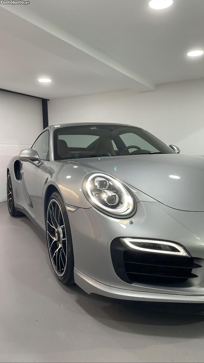 Porsche 911 Turbo S - 13 — photo 2