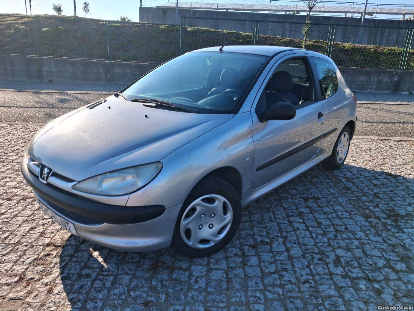 Peugeot 206 5 lugares 3 portas — fotografia 7