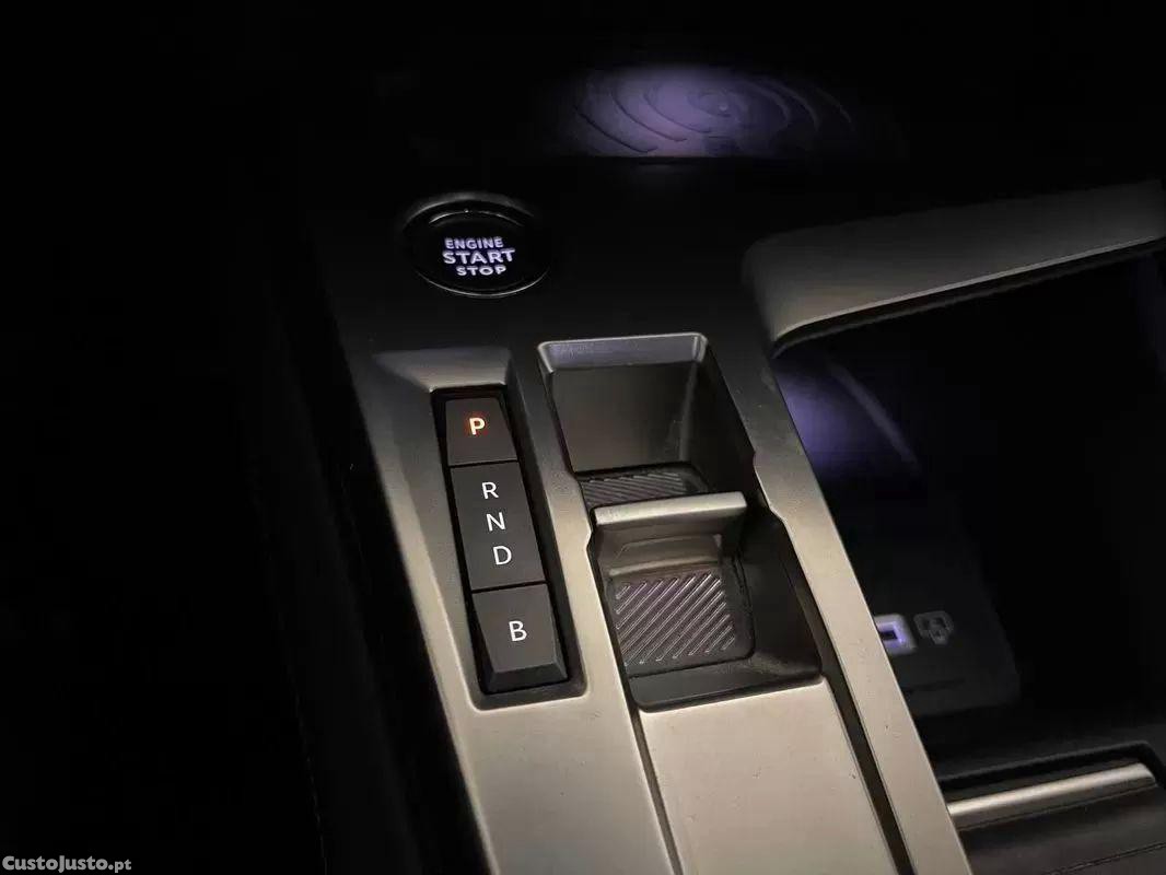 Peugeot 308 1.6 hybrid allure e-eat8 — fotografia 5