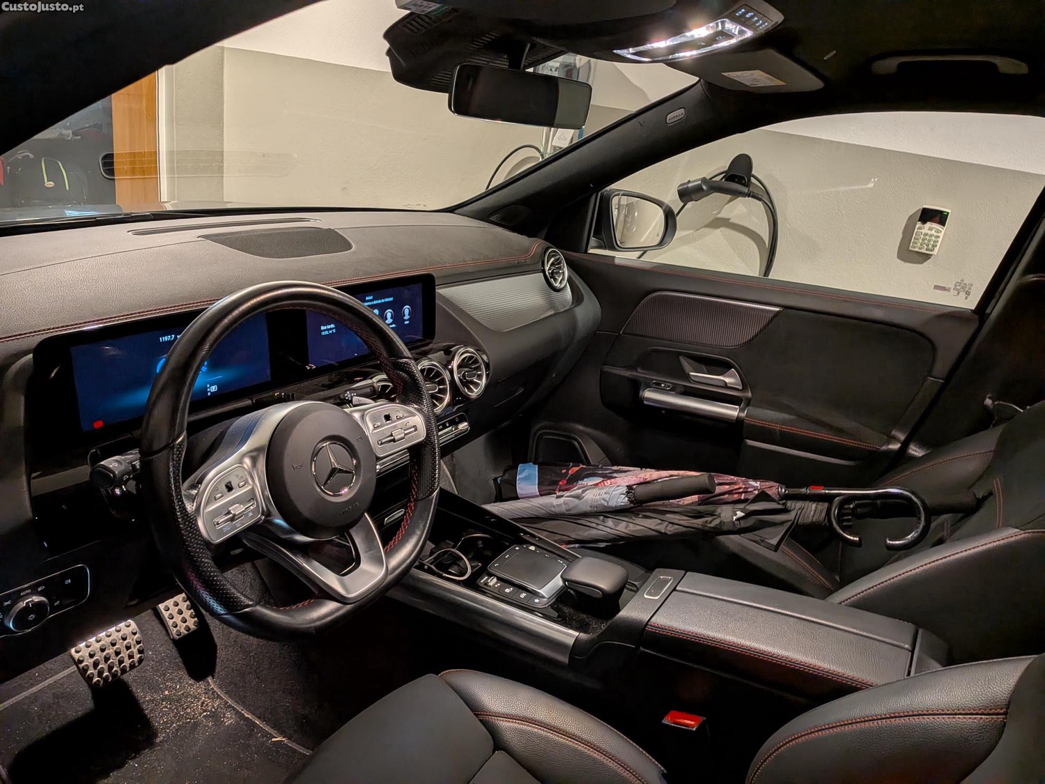 Mercedes-Benz EQA 350 4Matic — fotografia 4