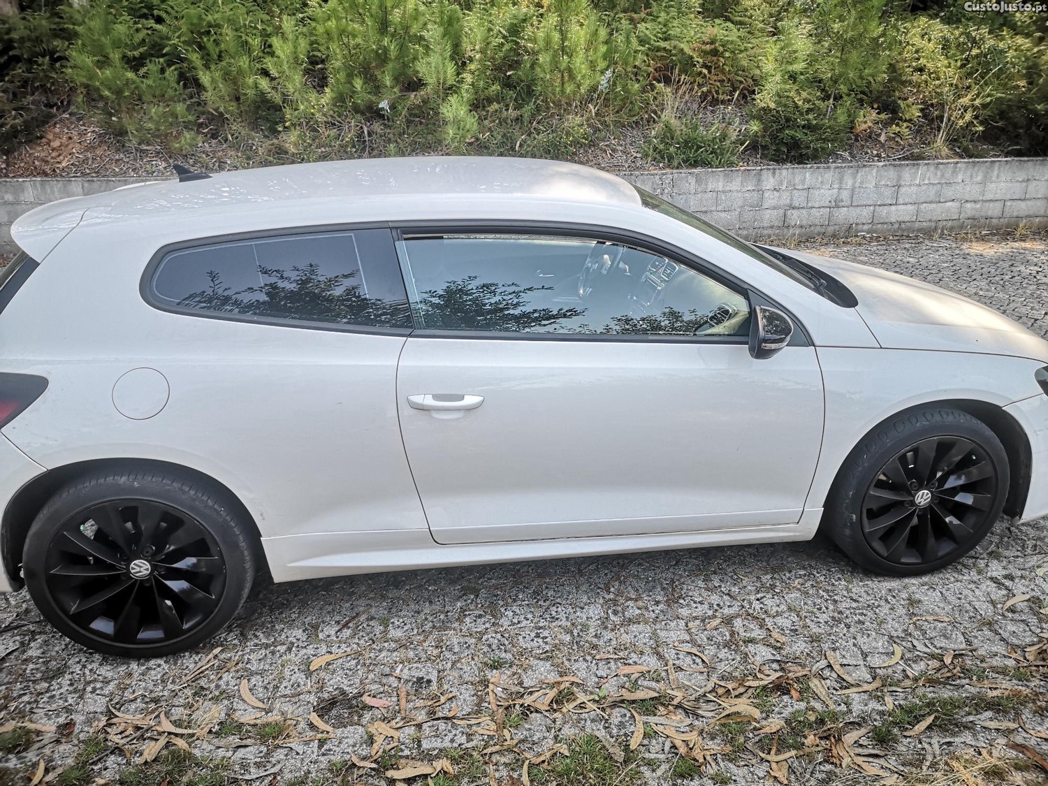 Volkswagen Scirocco 1.4 TSI (Turbo) 160cv - NACIONAL - c/ GPS - Imbatível — fotografia 13