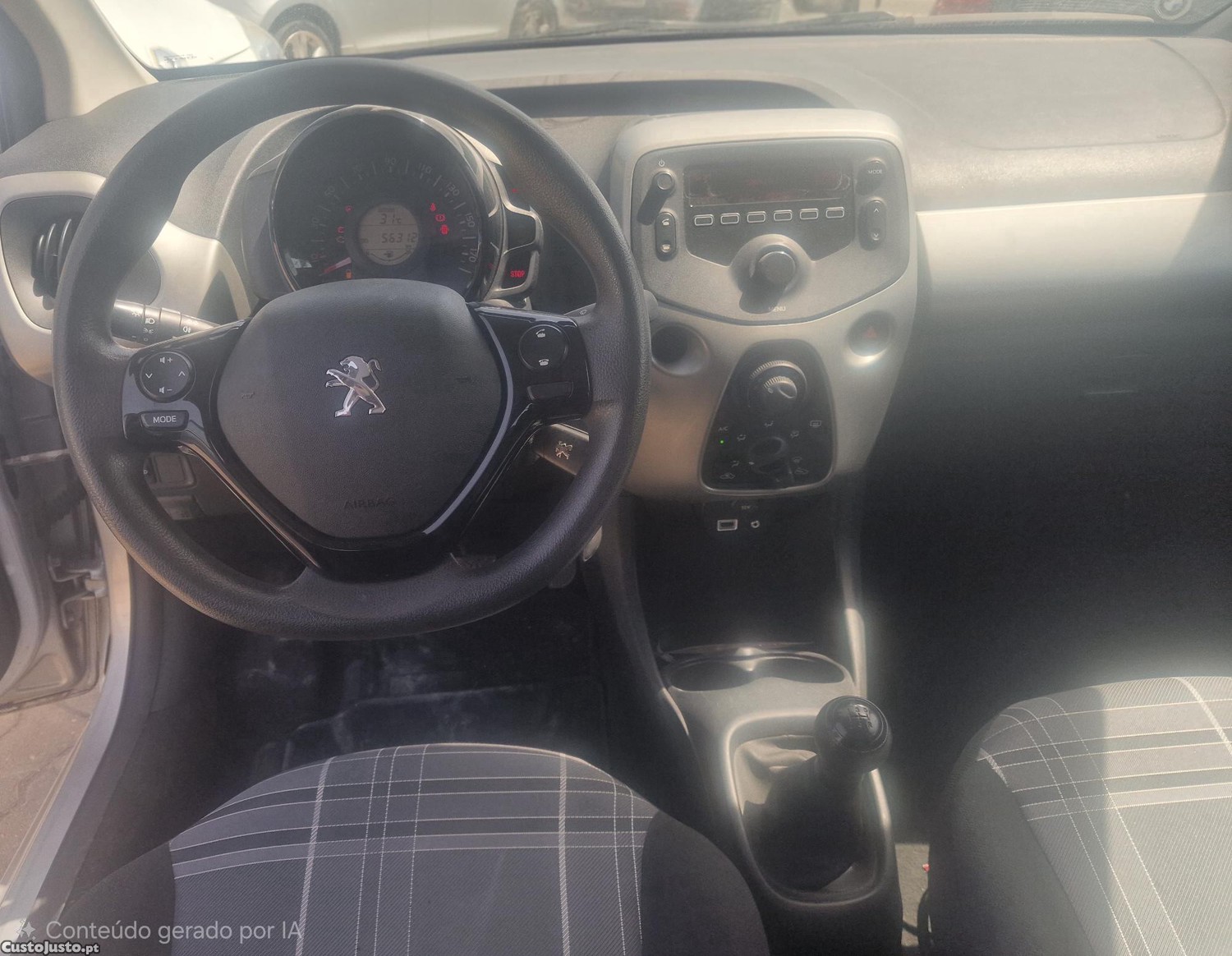 Peugeot 108 VTi Active — fotografia 2