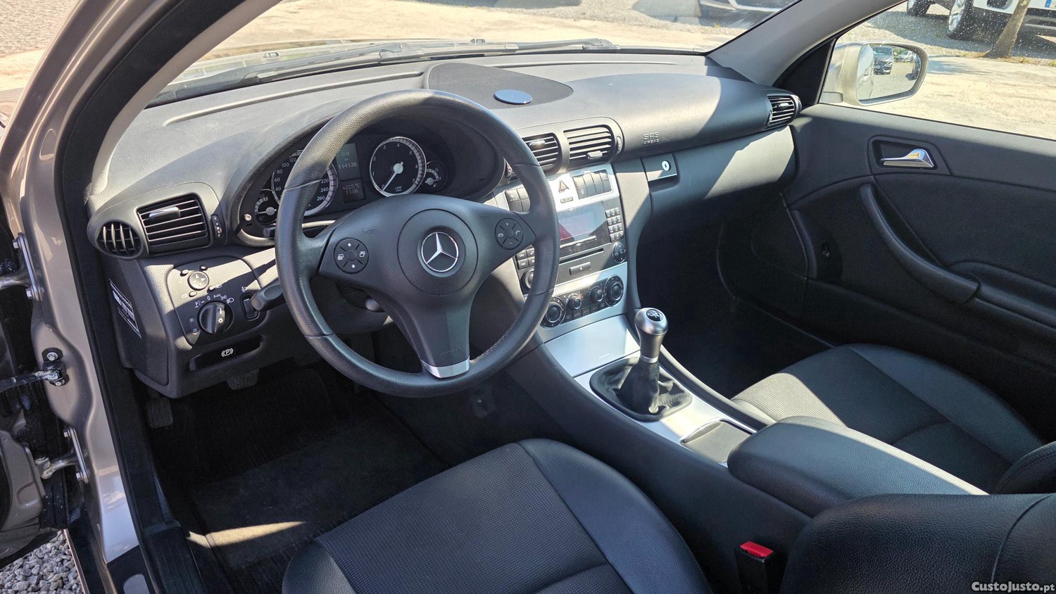 Mercedes-Benz CLC 180 Kompressor 143cv — fotografia 8