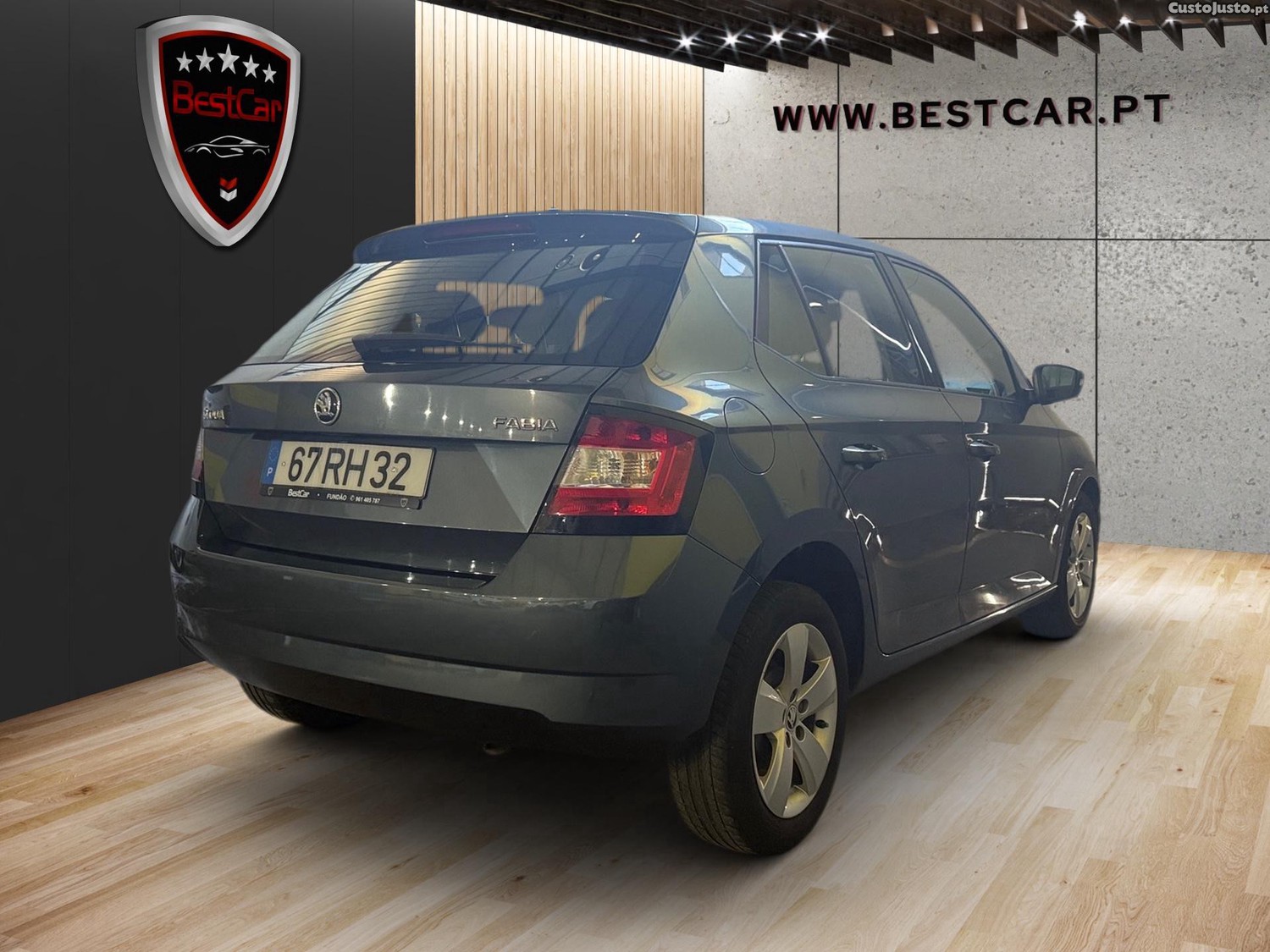 Skoda Fabia 1.0 — fotografia 15