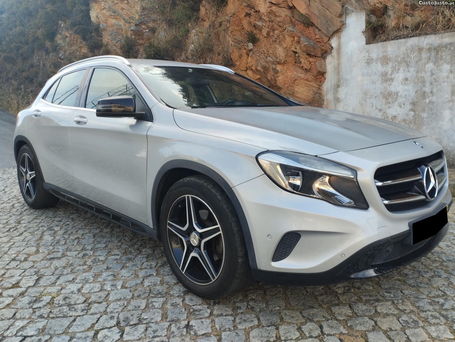 Mercedes-Benz GLA 180 CDI - PACK AMGLINE - NACIONAL - C/ Garantia - Distribuição Mudada - "Imbatível" — fotografia 24