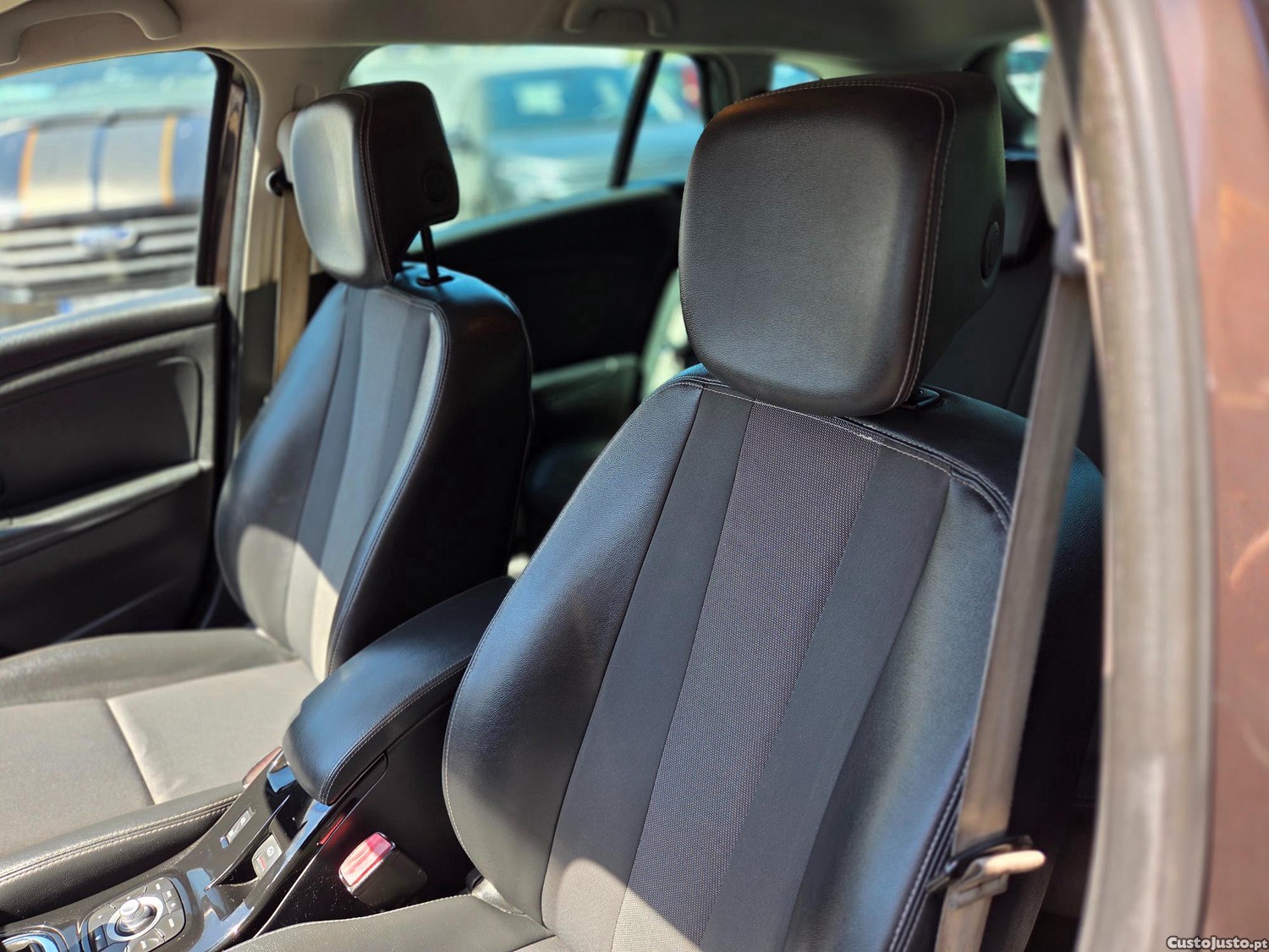 Renault Mégane Sport Tourer Energy dCi 110 S&S Bose Edition — fotografia 7