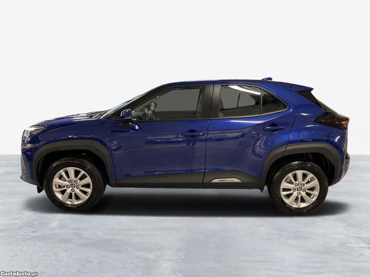 Toyota Yaris Cross 1.5 HDF Comfort Plus — fotografia 16
