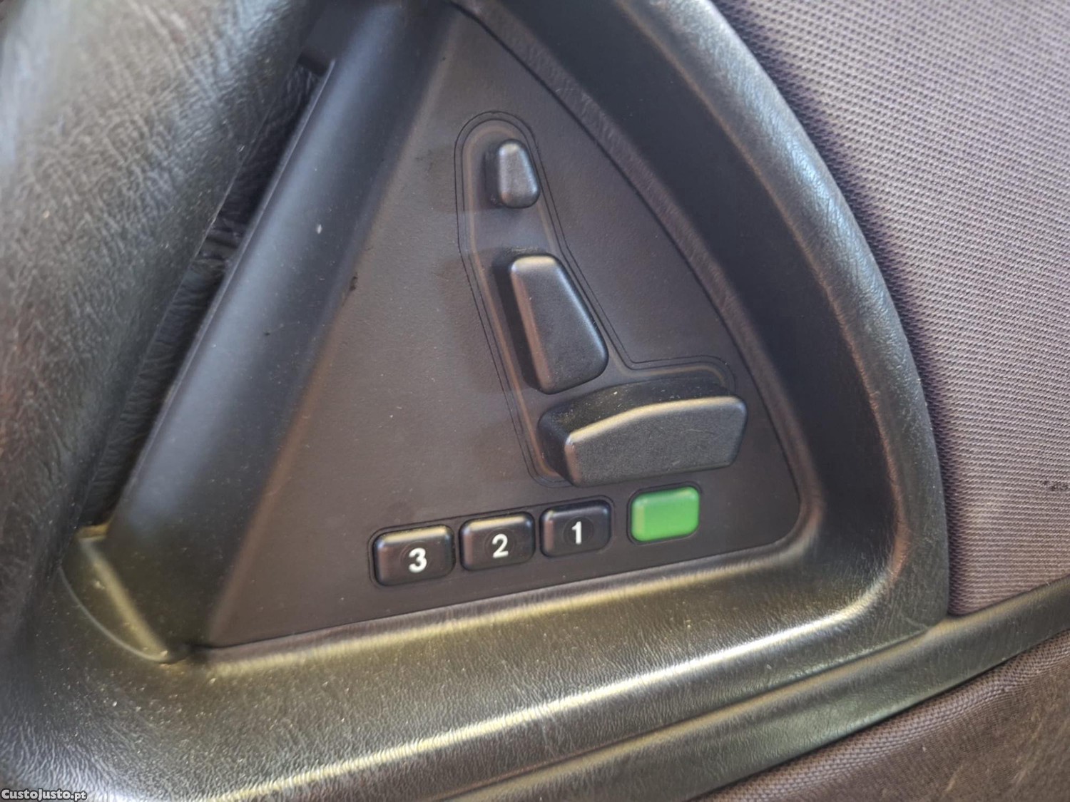 Mercedes-Benz SL 280 280 (129 059) V6 — fotografia 4