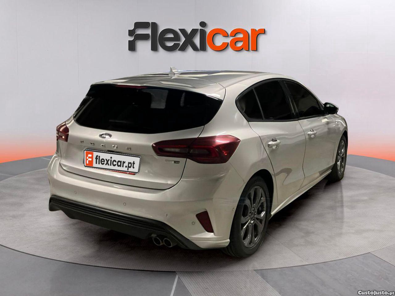 Ford Focus 1.0 EcoBoost MHEV ST-Line X — fotografia 20