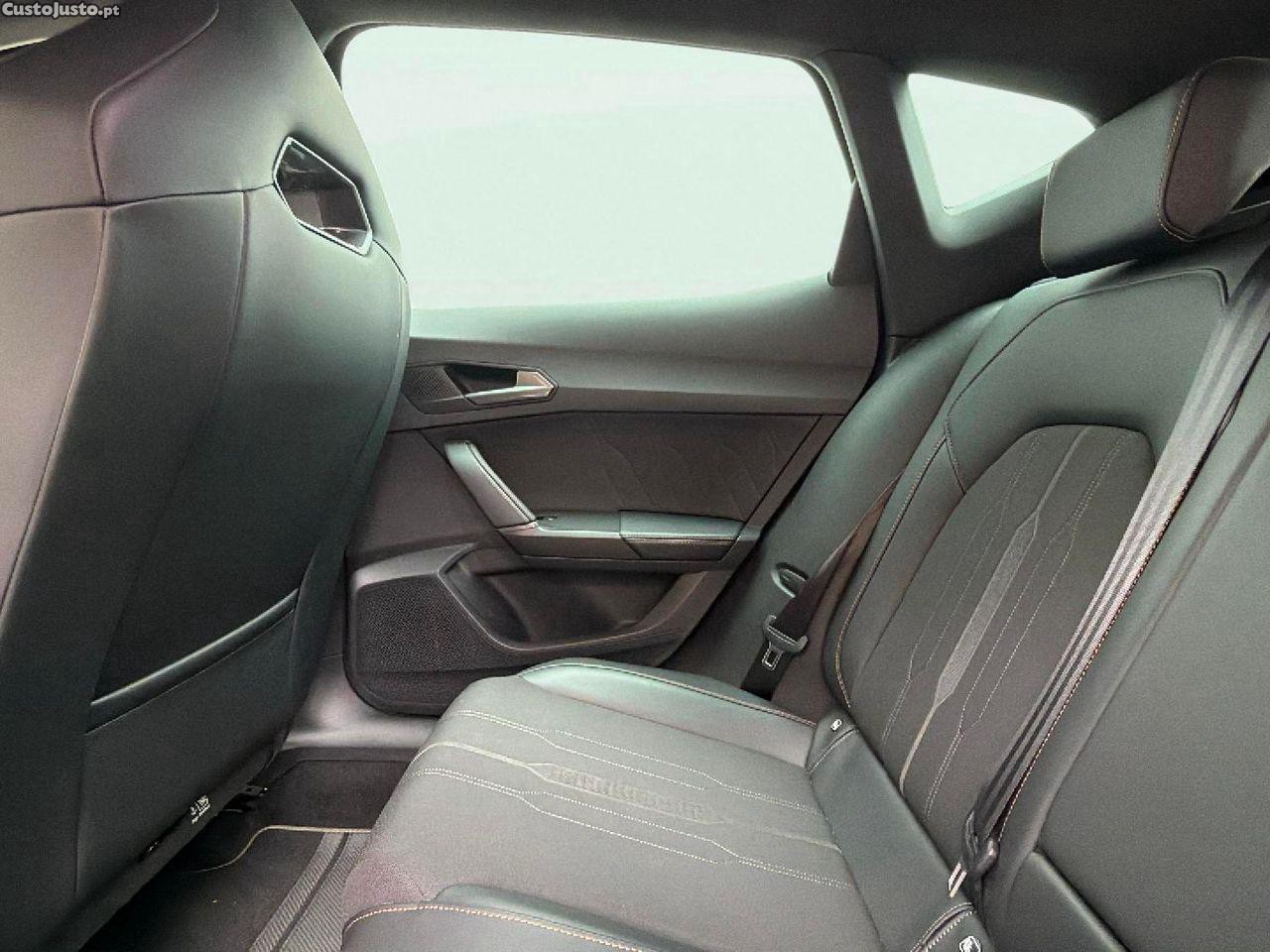 CUPRA Formentor 1.4 e-Hybrid DSG — fotografia 6