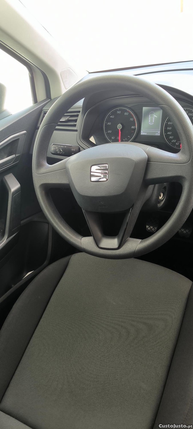 SEAT Arona TSI 1.0 — fotografia 3