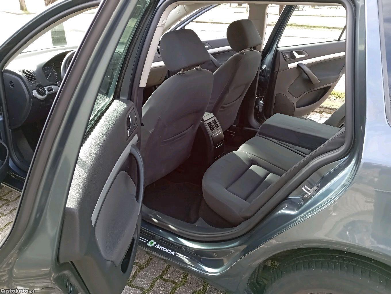 Skoda Octavia 4x4 carrinha — fotografia 6