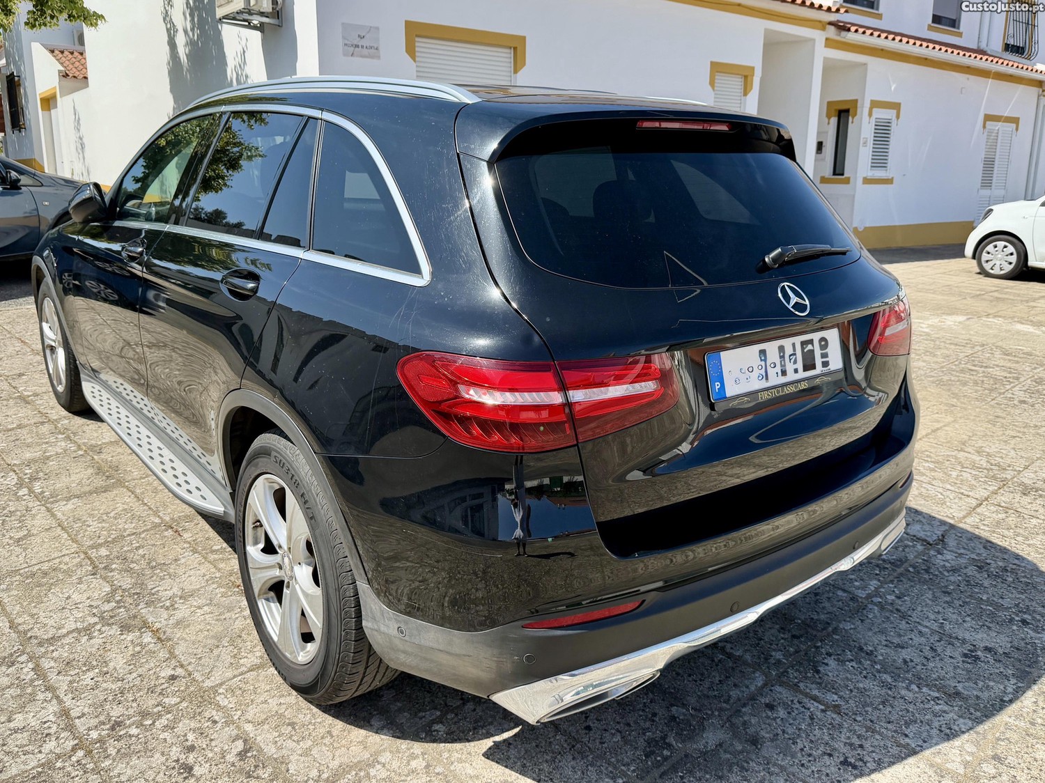 Mercedes-Benz GLC 250 AMG 4Matic — fotografia 5