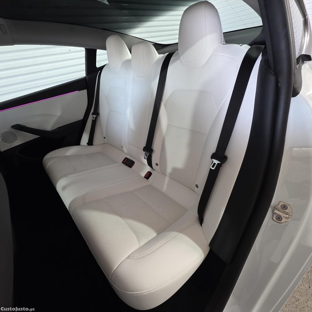 Tesla Model 3 Tração Traseira Premium — fotografia 4